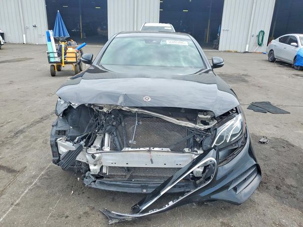 2018 MERCEDES-BENZ E E300