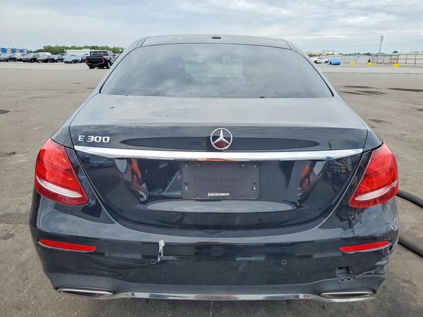 2018 MERCEDES-BENZ E E300