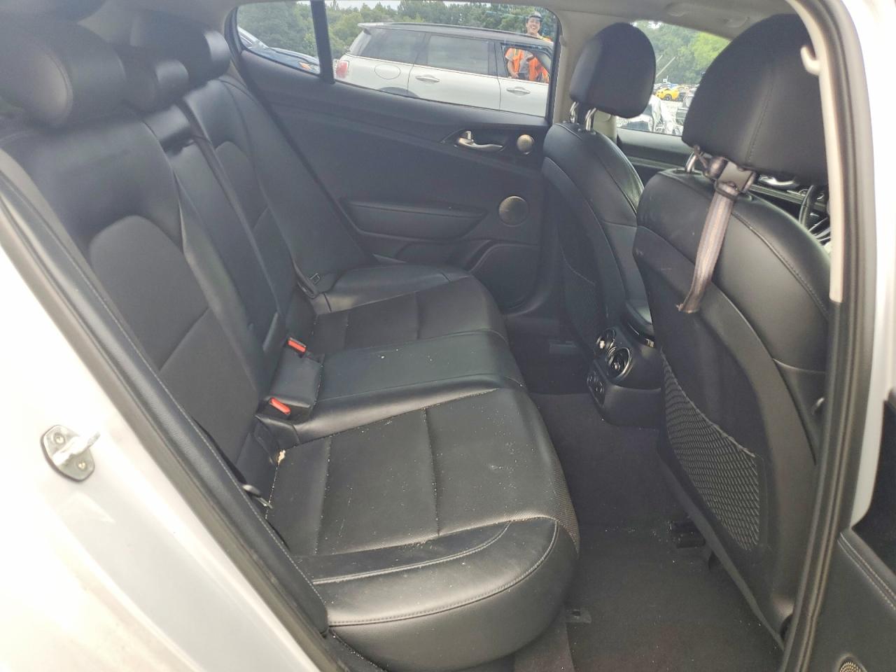 2018 KIA STINGER Premium