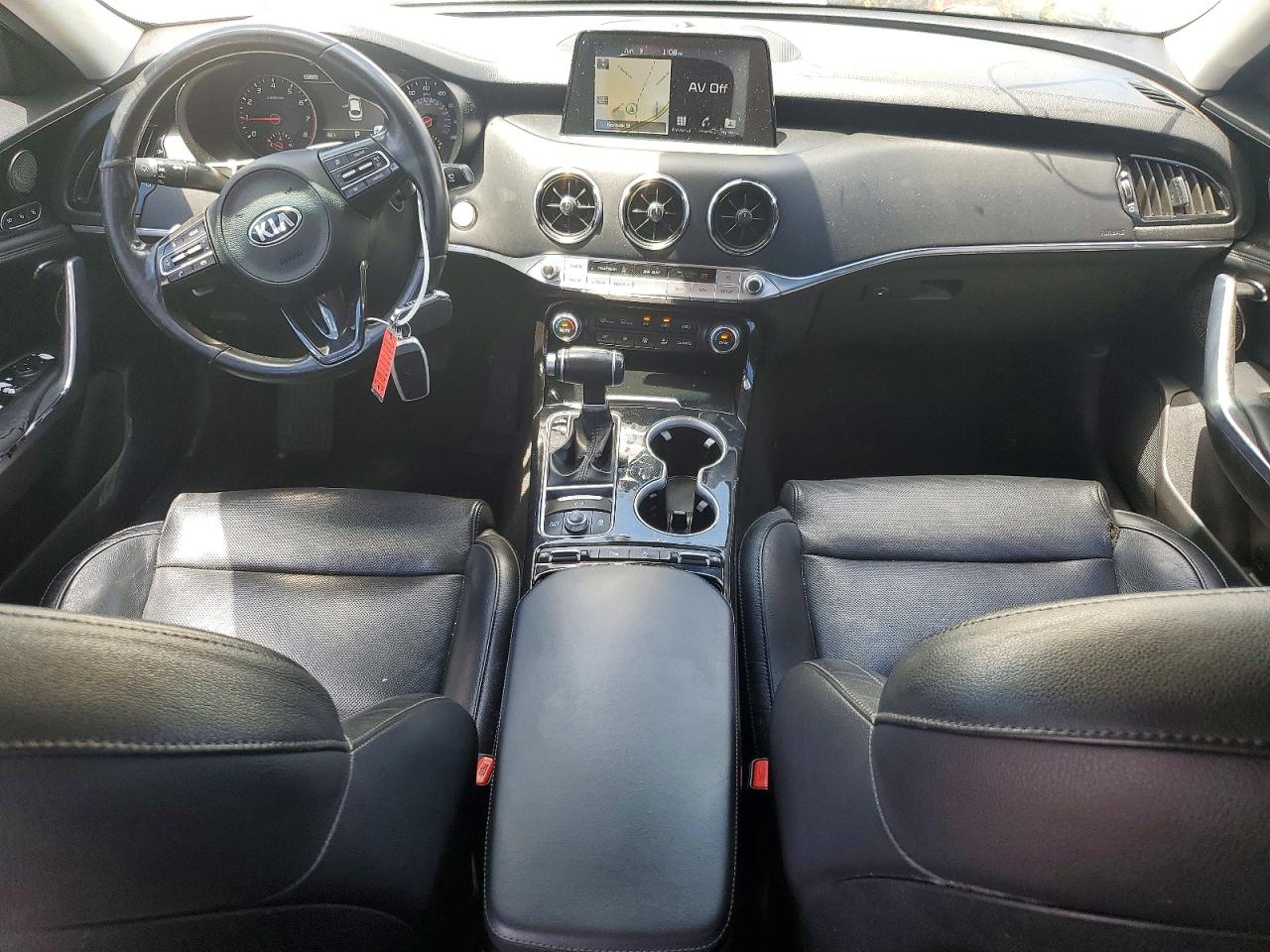 2018 KIA STINGER Premium