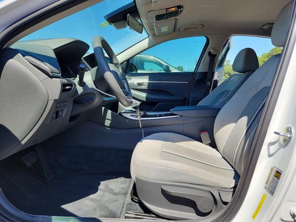 2020 HYUNDAI SONATA SE