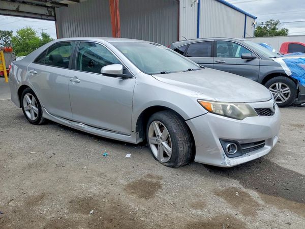 2012 TOYOTA CAMRY