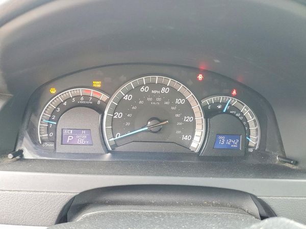 2012 TOYOTA CAMRY