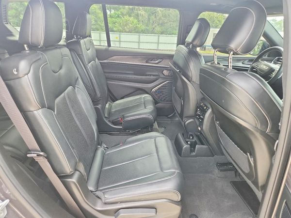2022 JEEP GRAND CHEROKEE L OVERLAND 4X2