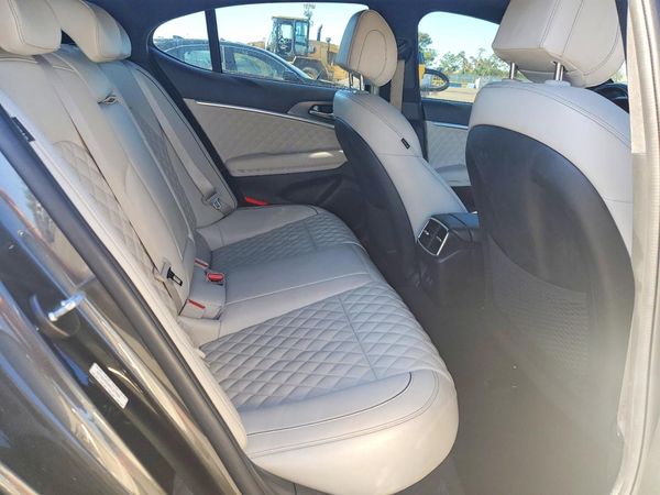 2024 GENESIS G70