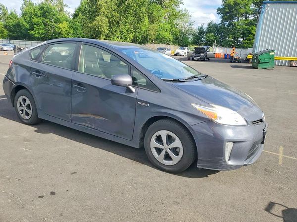 2014 TOYOTA PRIUS