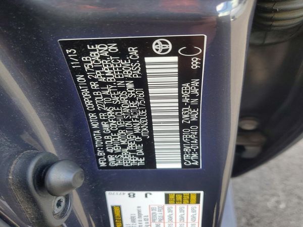 2014 TOYOTA PRIUS