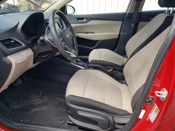 2018 HYUNDAI ACCENT SE and SEL