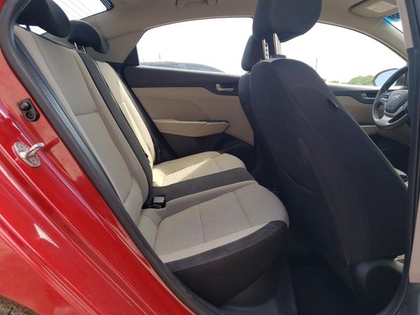 2018 HYUNDAI ACCENT SE and SEL