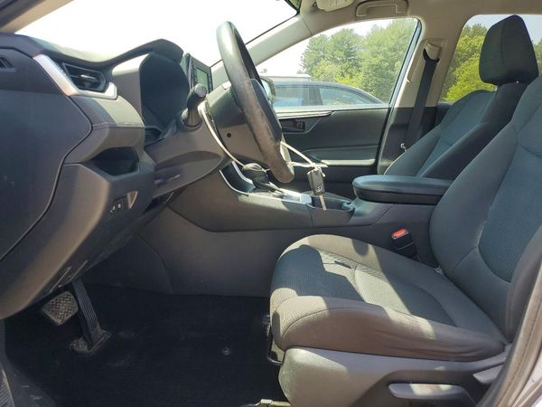 2019 TOYOTA RAV4 LE HV 4WD