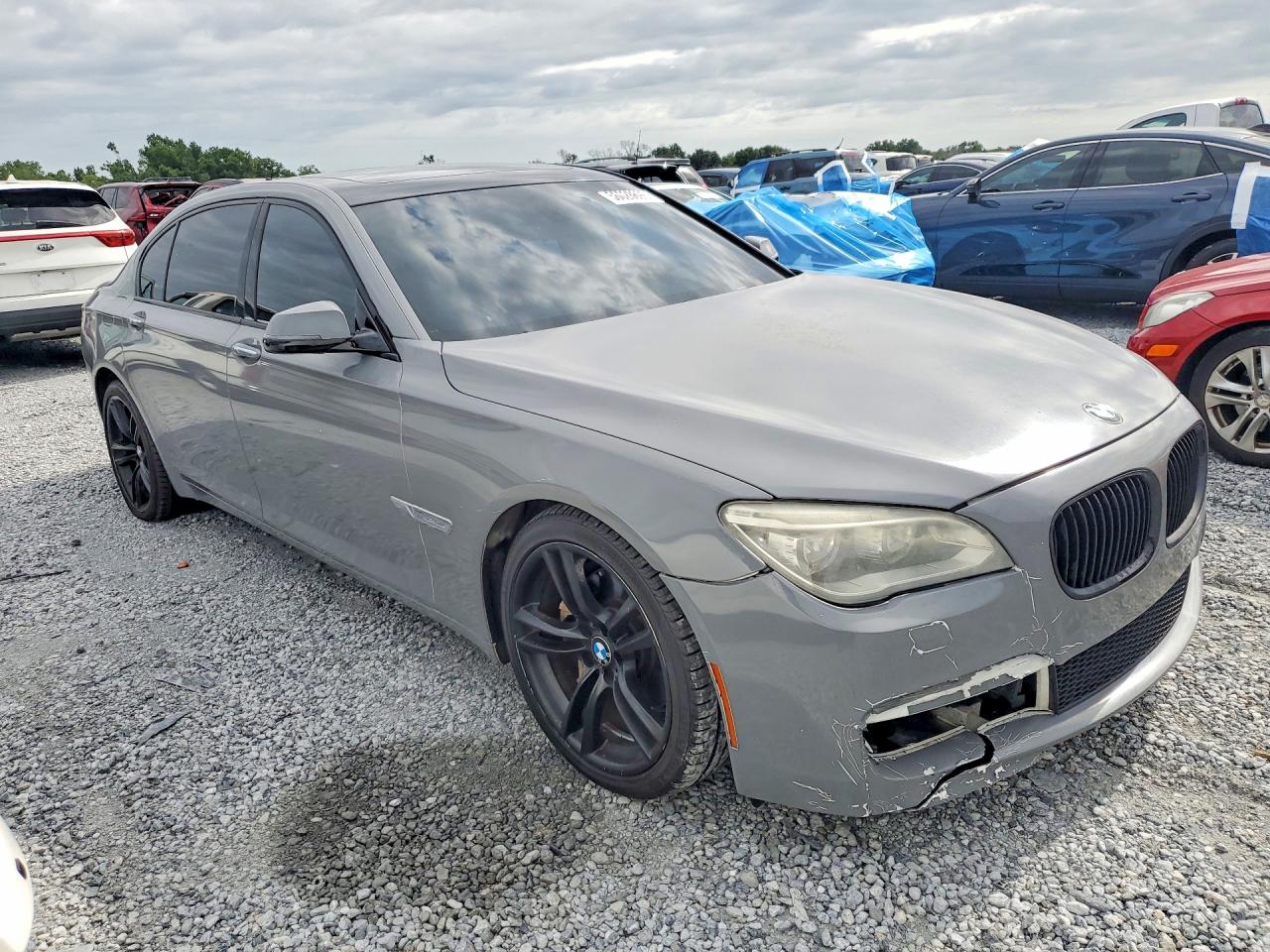 2015 BMW 740