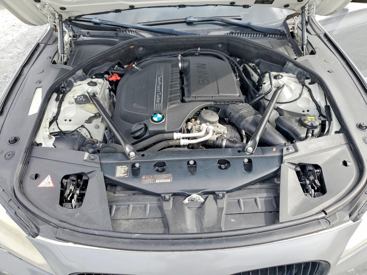 2015 BMW 740
