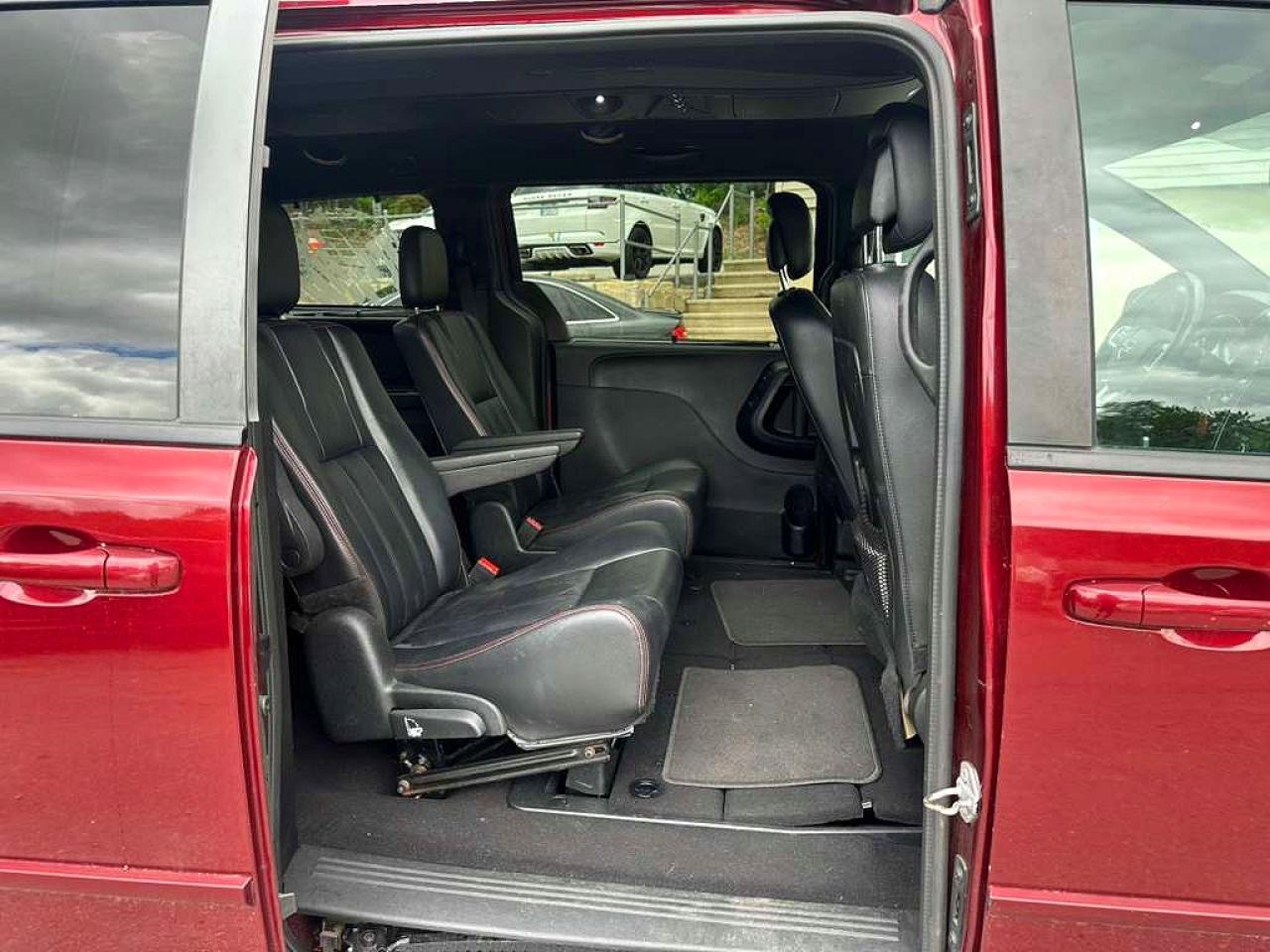 2017 DODGE GRAND CARAVAN GT