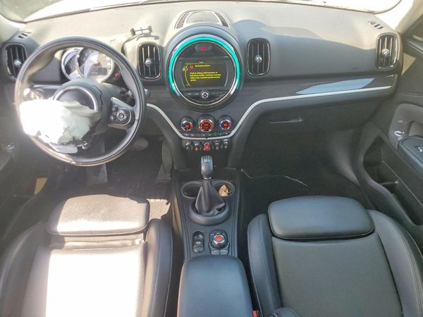 2018 MINI COOPER