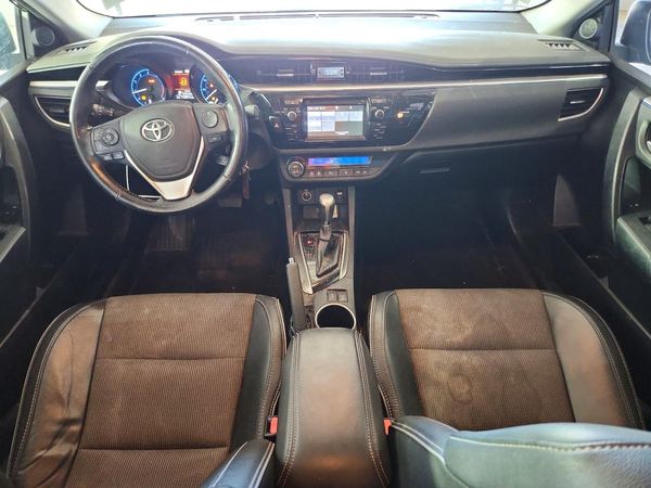 2016 TOYOTA COROLLA