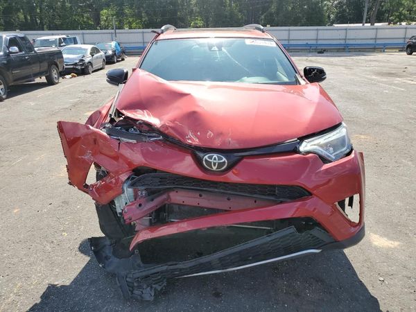2017 TOYOTA RAV4 SE