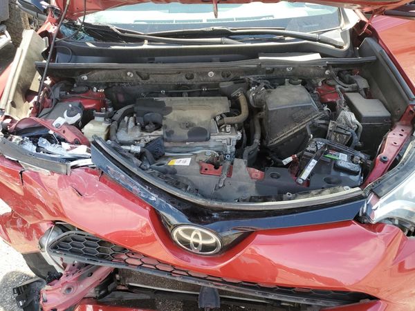 2017 TOYOTA RAV4 SE