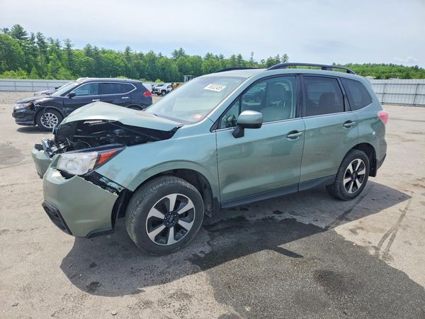 2018 SUBARU FORESTER Limited — Front 3/4