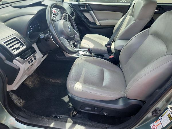 2018 SUBARU FORESTER Limited — DENT