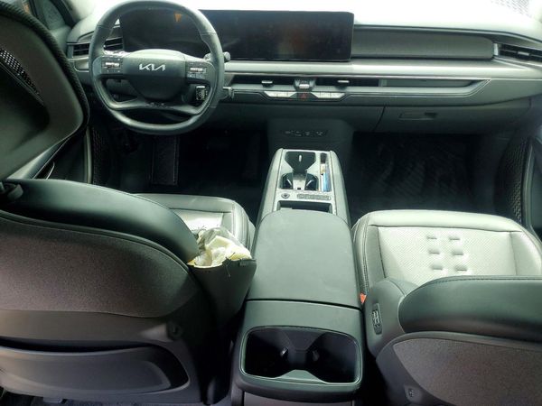2024 KIA EV9 Wind