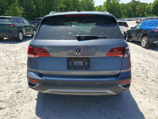 2024 VOLKSWAGEN TAOS 4Motion SEL