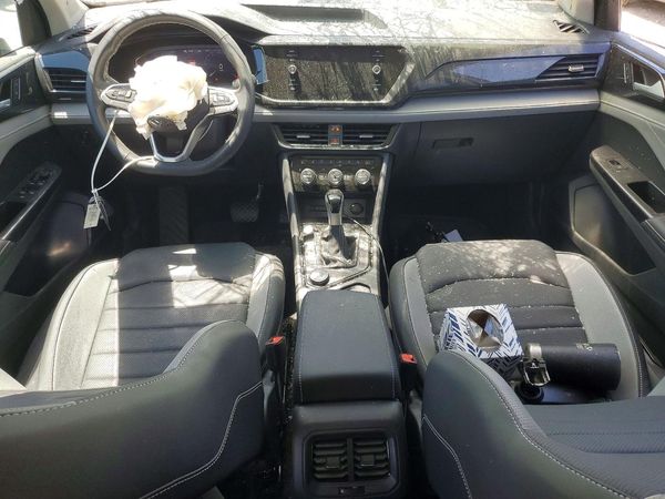 2024 VOLKSWAGEN TAOS 4Motion SEL