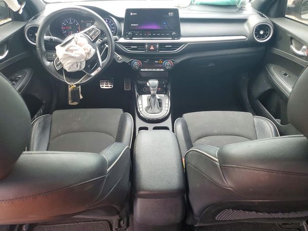 2022 KIA FORTE GT Line