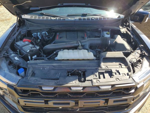 2025 FORD F150