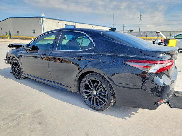 2021 TOYOTA CAMRY XSE