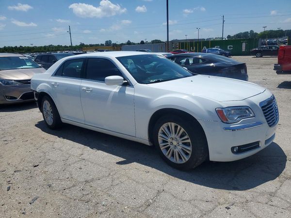 2014 CHRYSLER 300