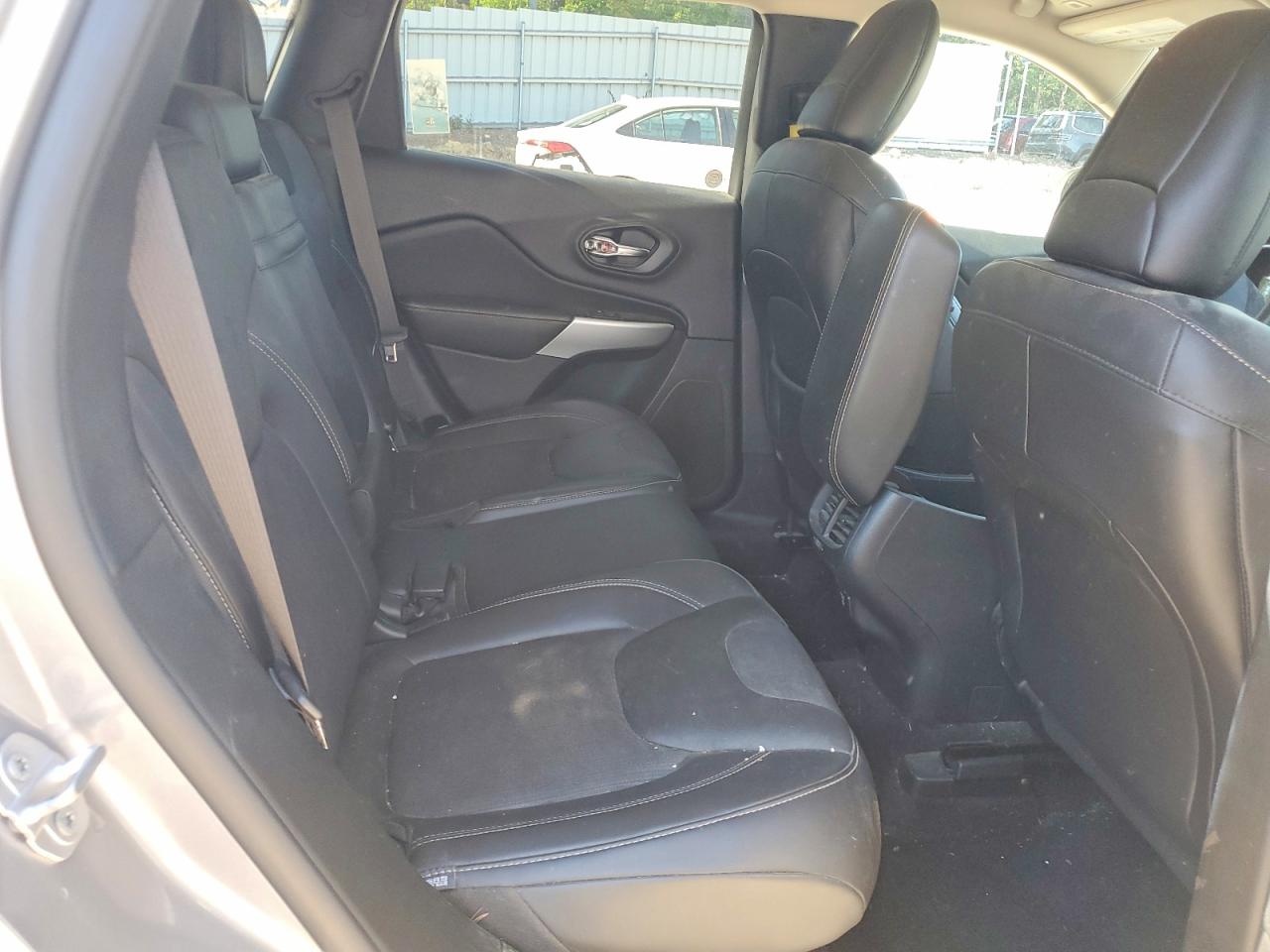 2018 JEEP CHEROKEE LATITUDE PLUS 4X4