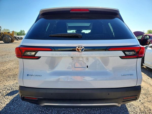 2025 TOYOTA GRAND HIGHLANDER