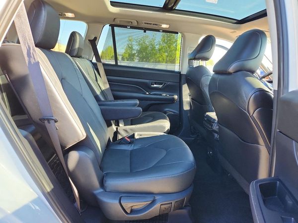 2025 TOYOTA GRAND HIGHLANDER