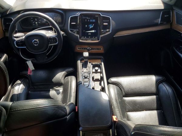 2018 VOLVO XC90 Inscription