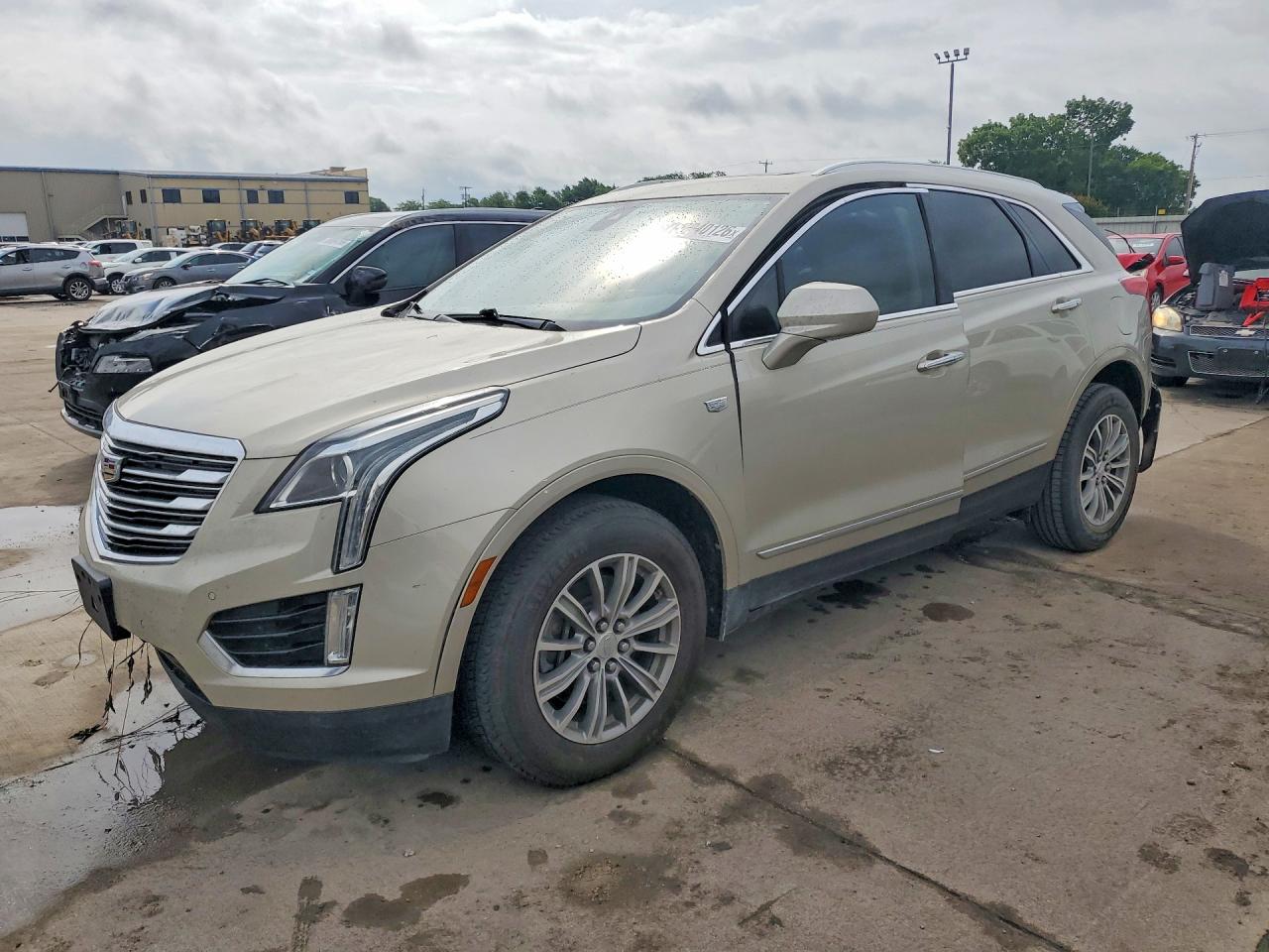 2017 CADILLAC XT5