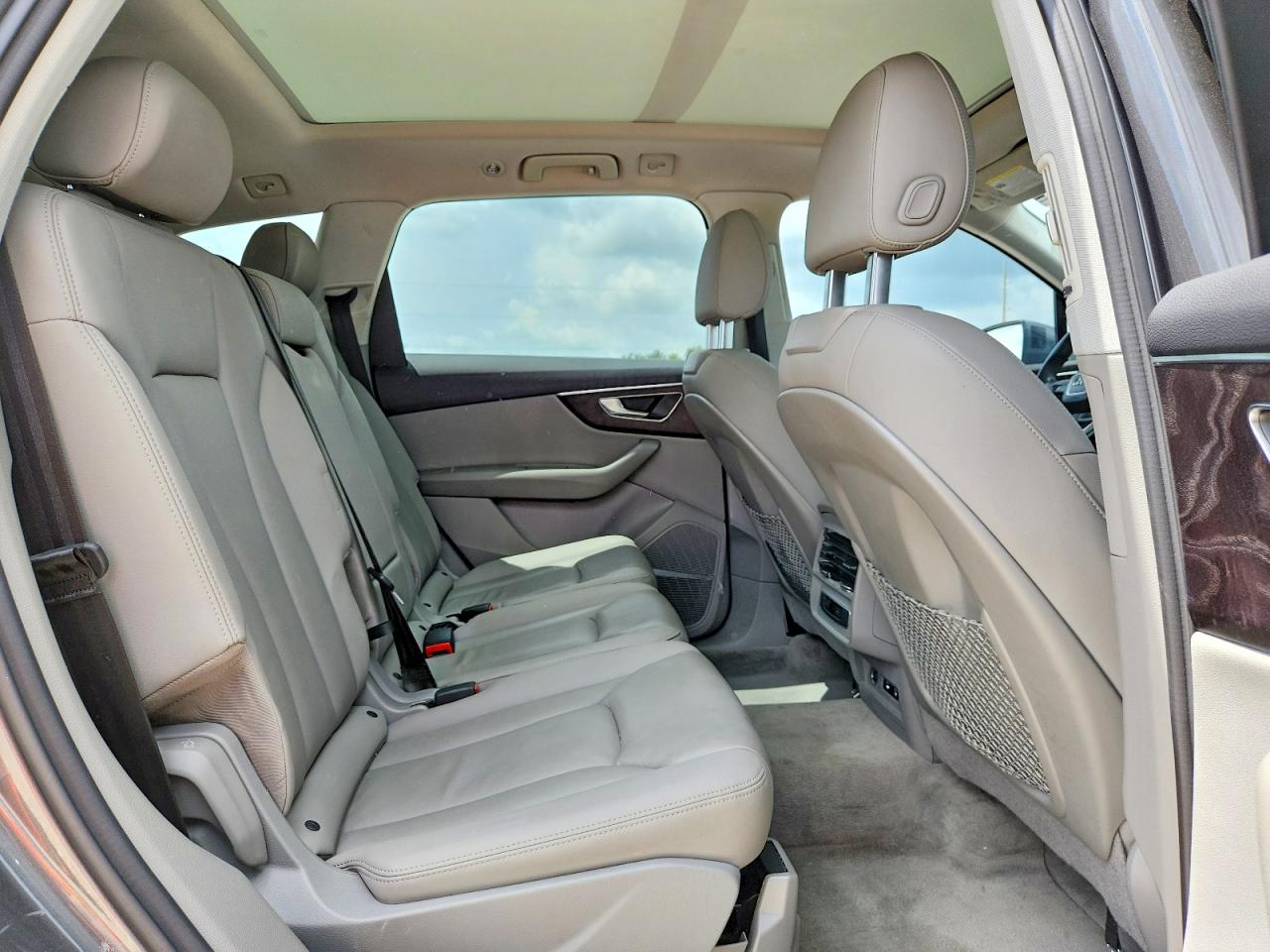 2021 AUDI Q7 quattro Premium Plus