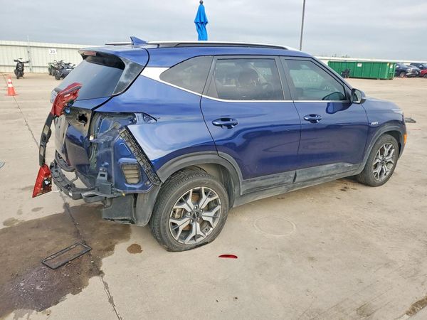 2022 KIA SELTOS EX