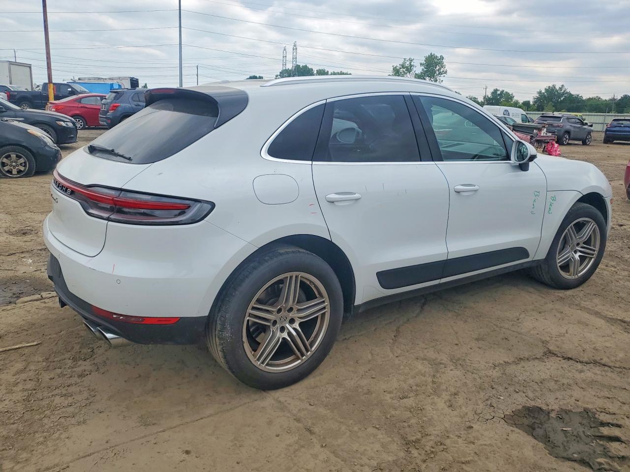 2021 PORSCHE MACAN S