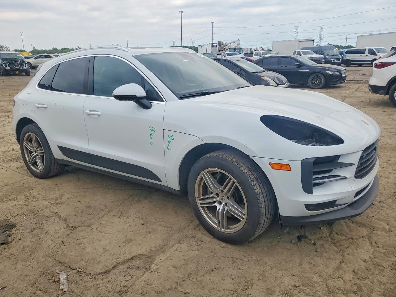 2021 PORSCHE MACAN S