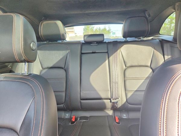 2019 JAGUAR F-PACE Prestige