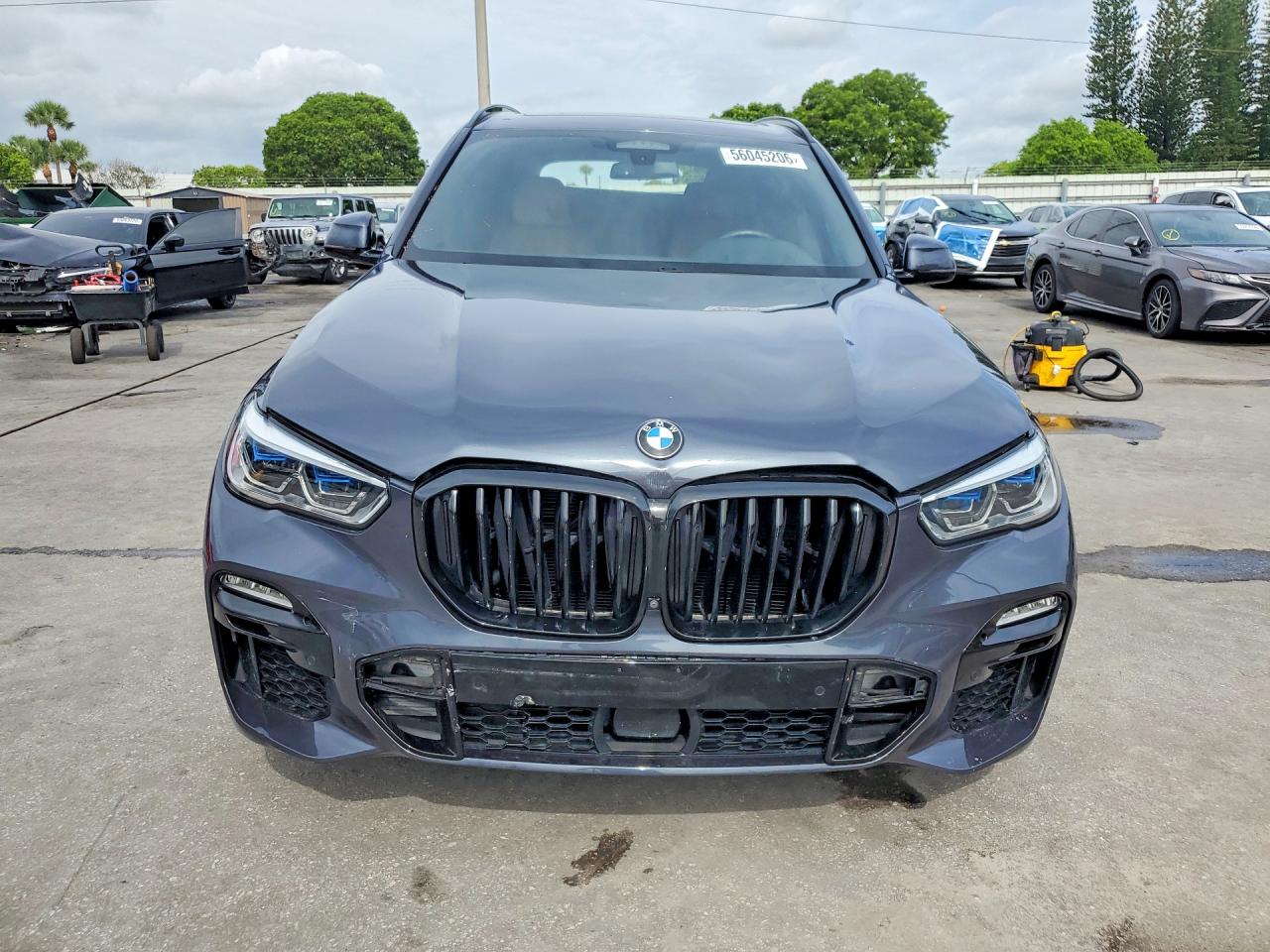 2021 BMW X5 M50i
