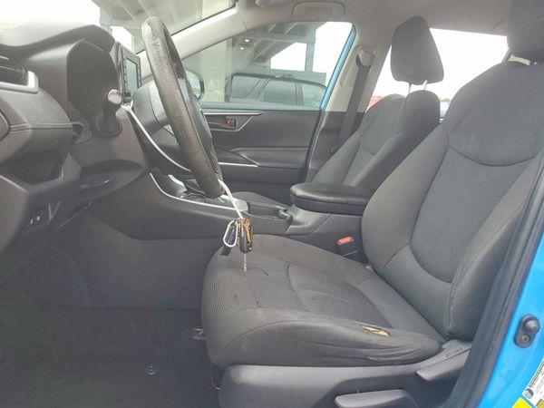 2019 TOYOTA RAV4 LE