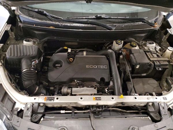 2019 CHEVROLET EQUINOX LS — Engine bay