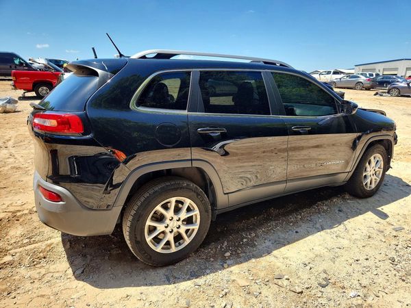 2018 JEEP CHEROKEE LATITUDE 4X4
