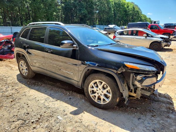 2018 JEEP CHEROKEE LATITUDE 4X4