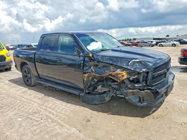2018 RAM 1500 SLT CREW CAB 4X2
