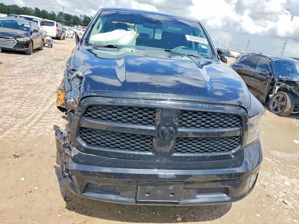 2018 RAM 1500 SLT CREW CAB 4X2
