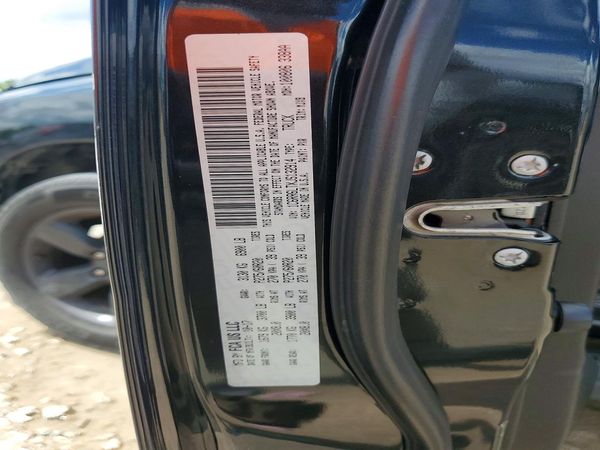 2018 RAM 1500 SLT CREW CAB 4X2