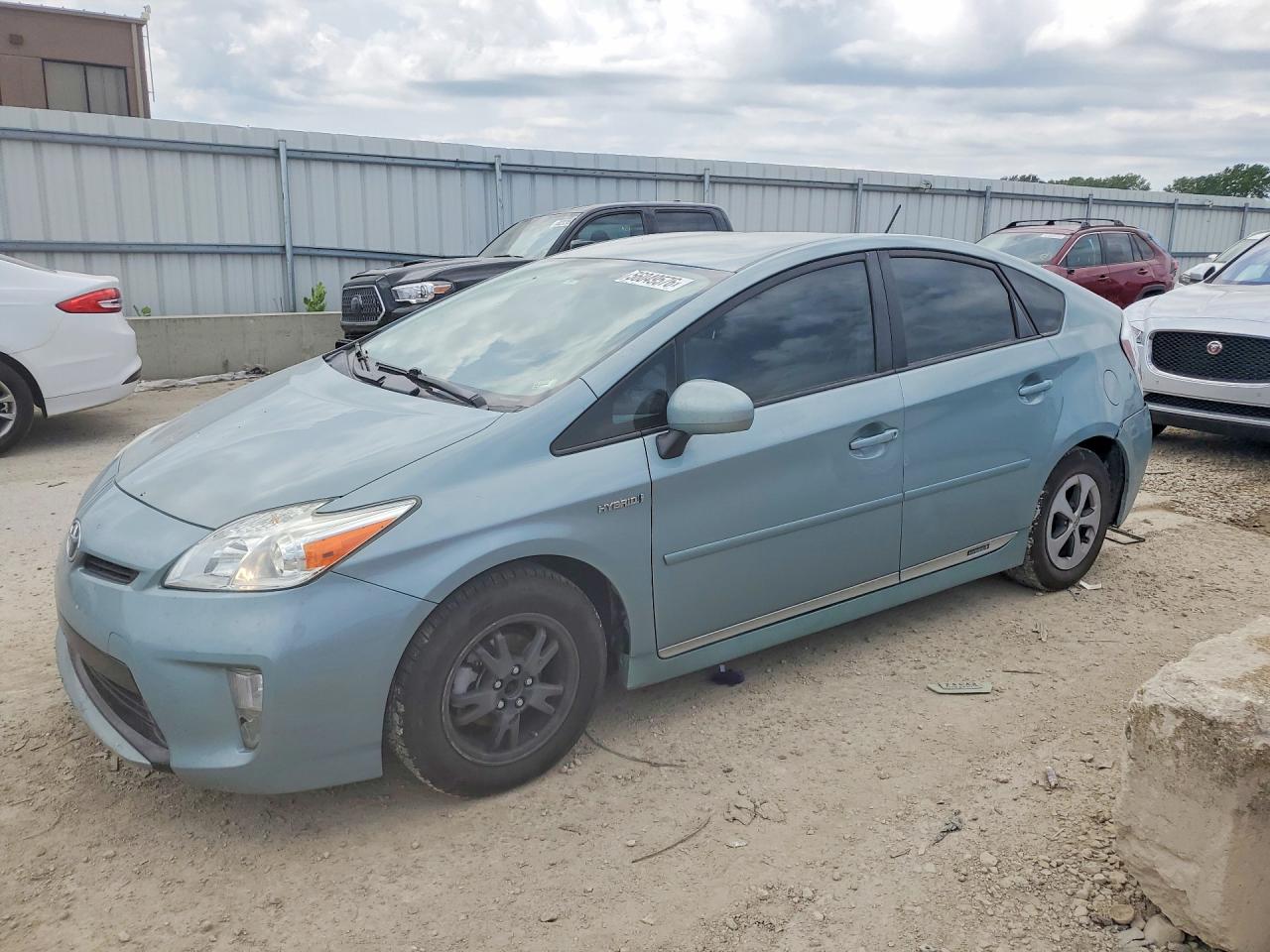 2015 TOYOTA PRIUS
