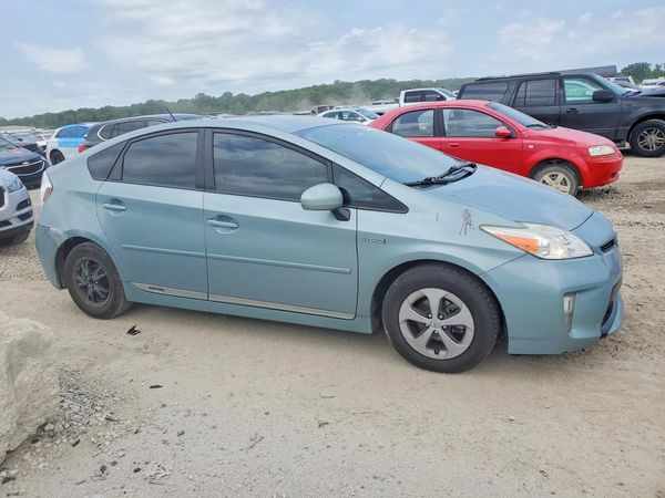2015 TOYOTA PRIUS